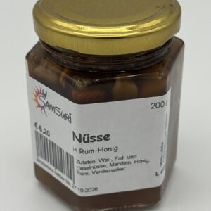 Nüsse in Rum-Honig